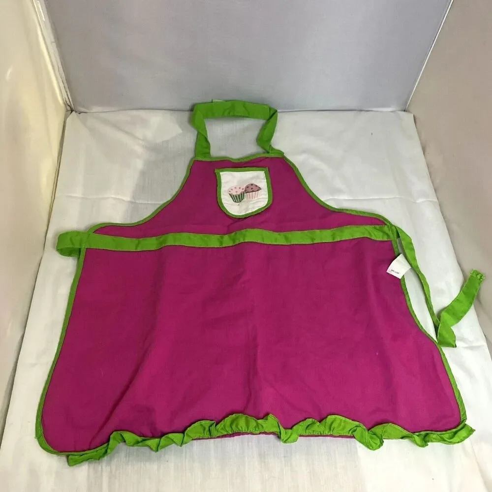 #7122 Pink Girls Child Cupcake Apron 19 long x 18 inches wide